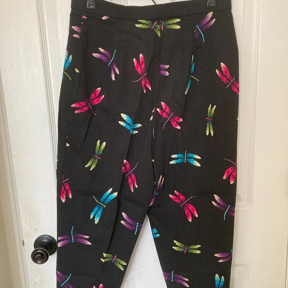 Briggs - Dragon Fly Capri - Picture 3 of 3